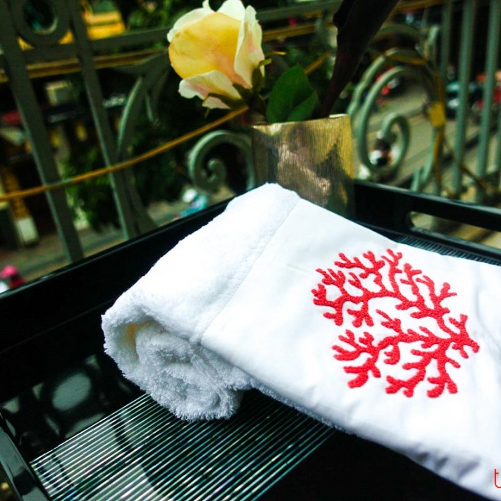 Embroidered Towel - Small size 40x60cm - coral 